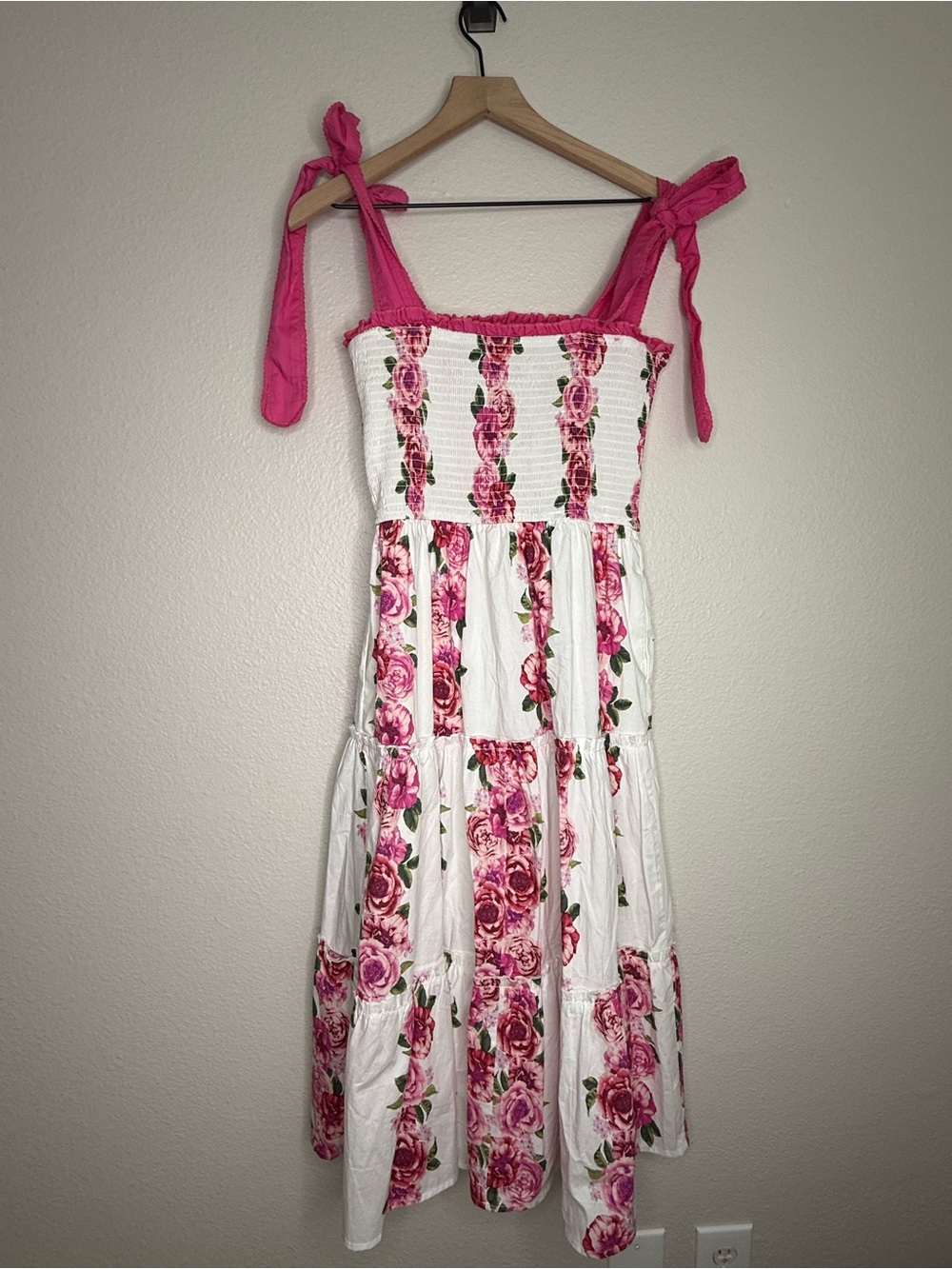 NEW Francesa’s Mia Tie Strap Midi Dress in Pink Rose, size M - Picture 4 of 6